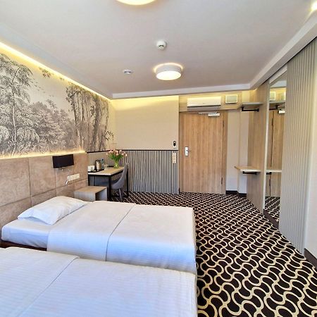 Citi Hotel'S Warszawa-Falenty Raszyn Buitenkant foto